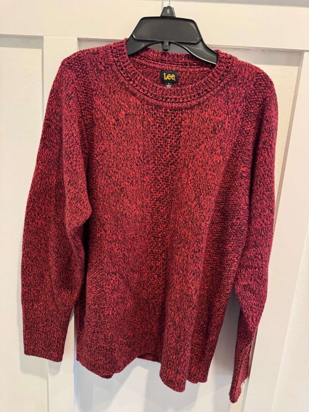 Lee Men’s Knit Pullover Crewneck Sweater Red Black Small‎